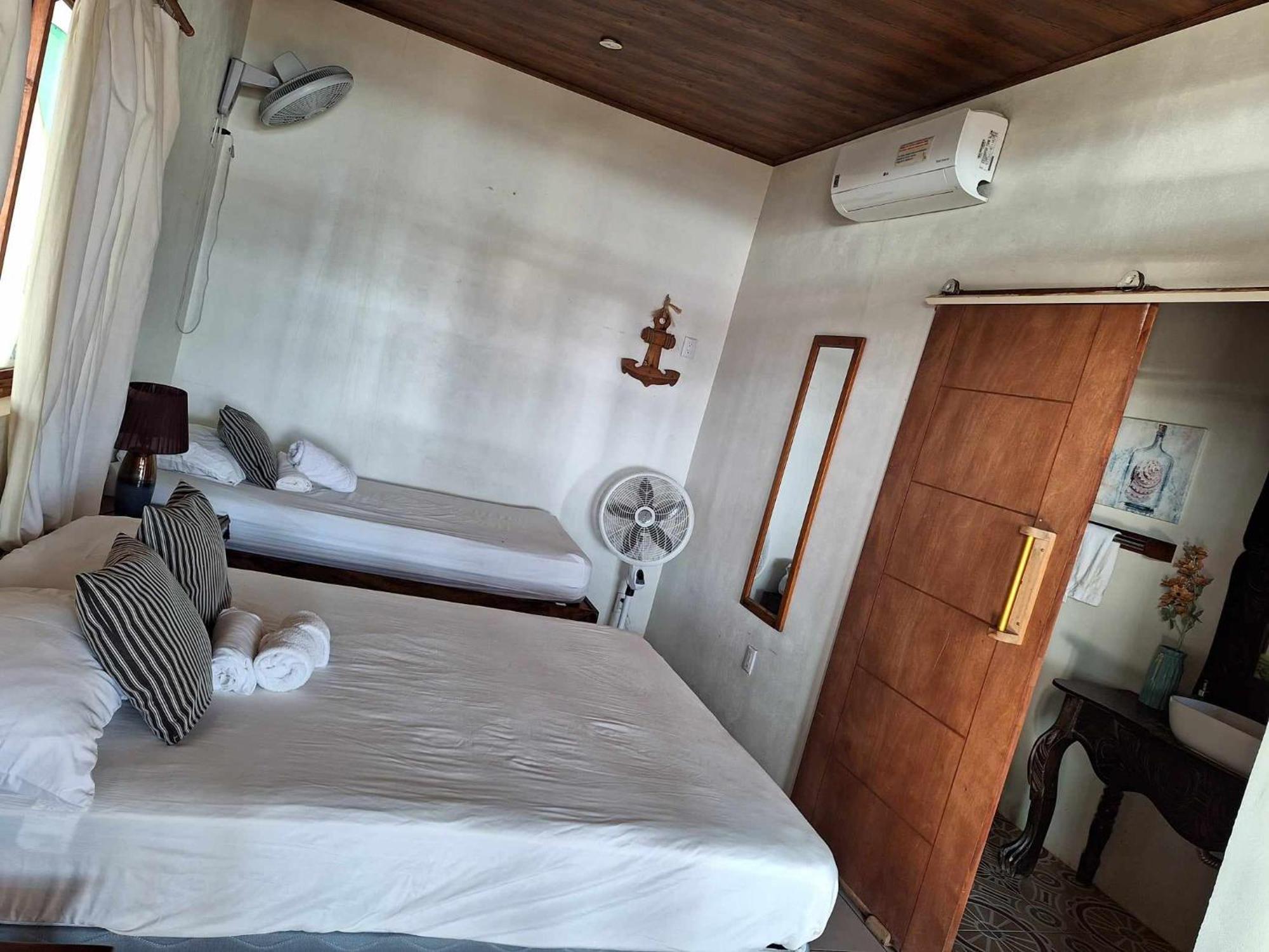 Sirena Surf Lodge Miramar Nicaragua Екстер'єр фото