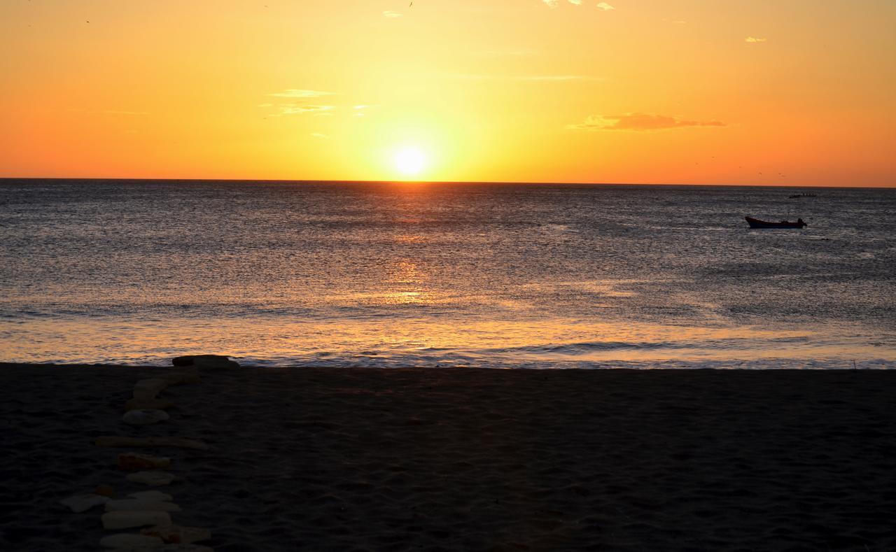 Sirena Surf Lodge Miramar Nicaragua Екстер'єр фото